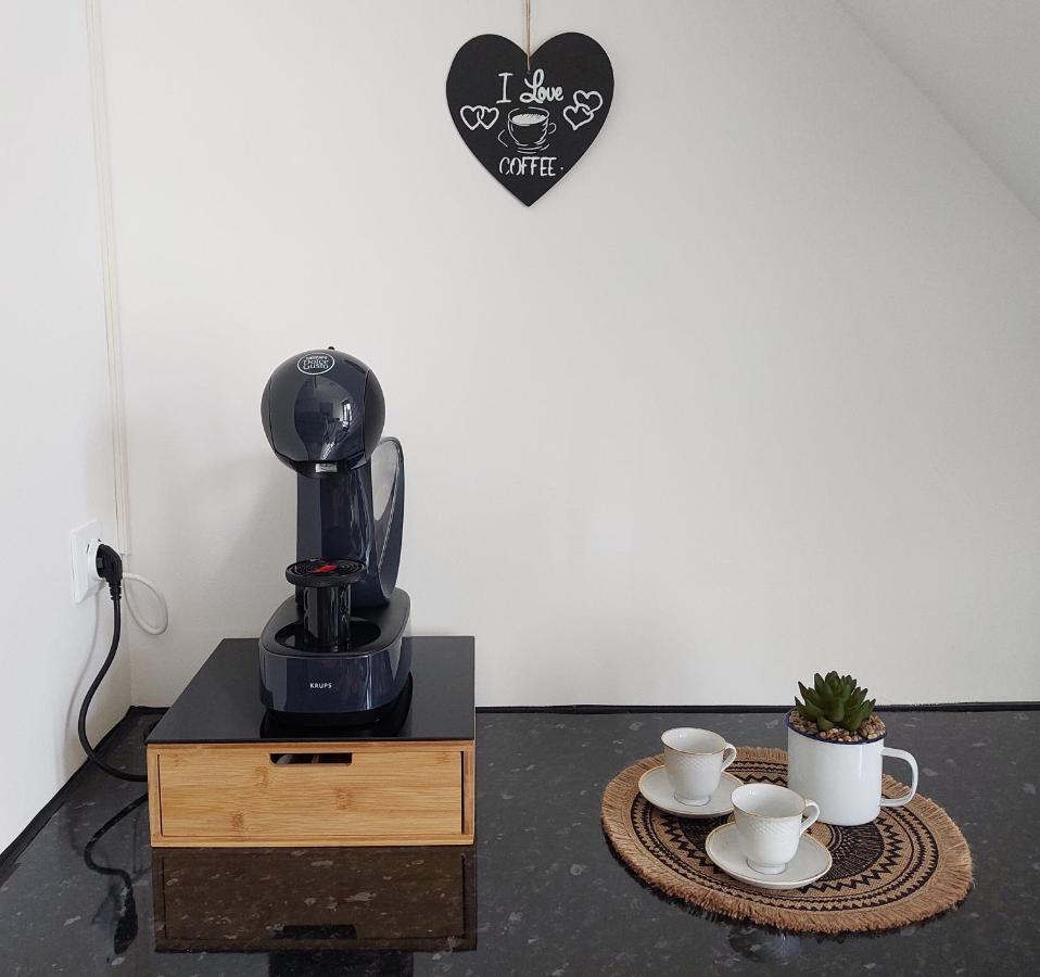 Casa Amarela: Conforto E Localizacao Perfeita! Dystrykt Dystrykt Faro Zewnętrze zdjęcie
