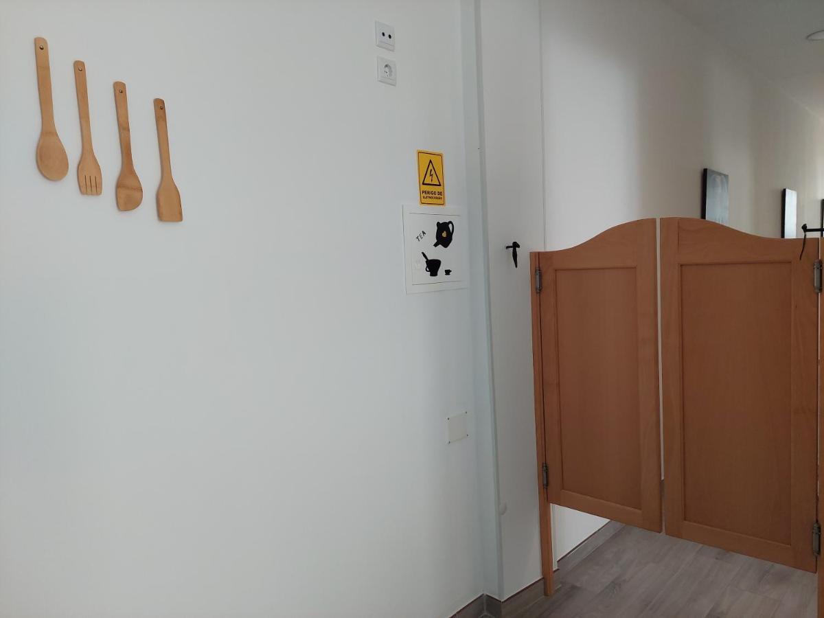 Casa Amarela: Conforto E Localizacao Perfeita! Dystrykt Dystrykt Faro Zewnętrze zdjęcie