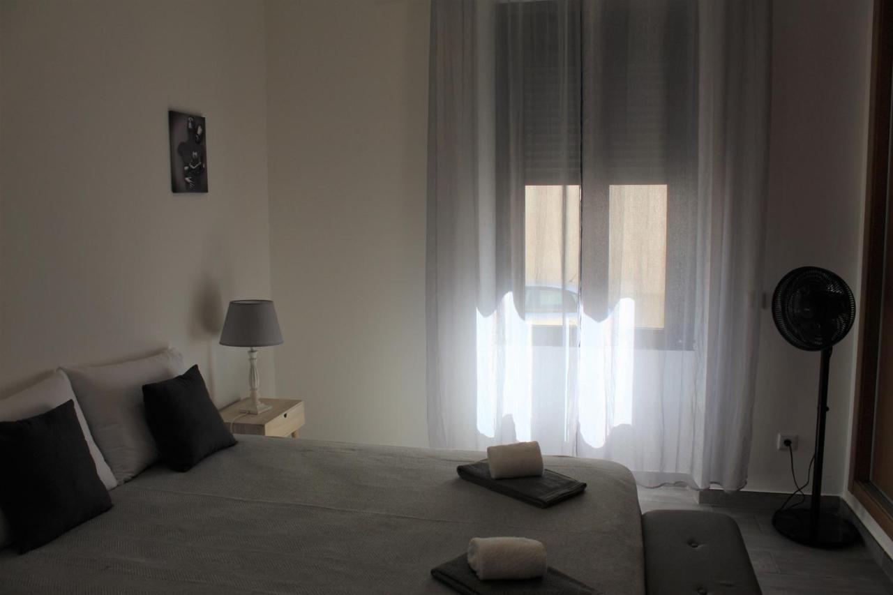 Casa Amarela: Conforto E Localizacao Perfeita! Dystrykt Dystrykt Faro Zewnętrze zdjęcie